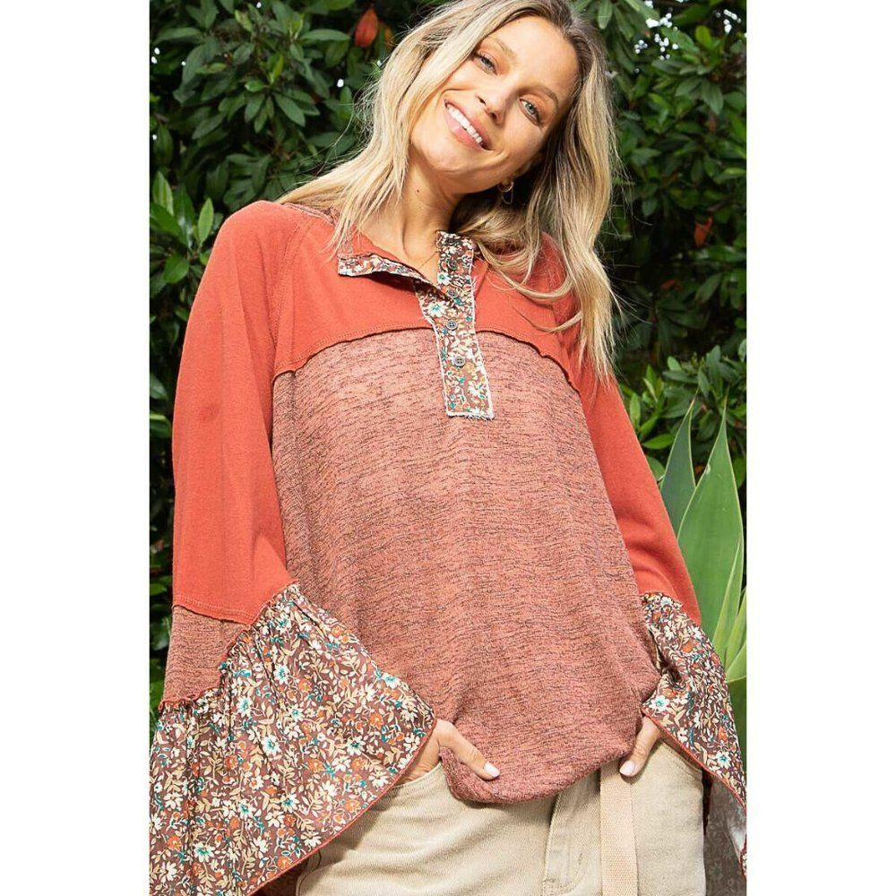 POL Better With You Floral Belle Sleeve Top in Brick Multi FKT1087 - Picture 7 of 9